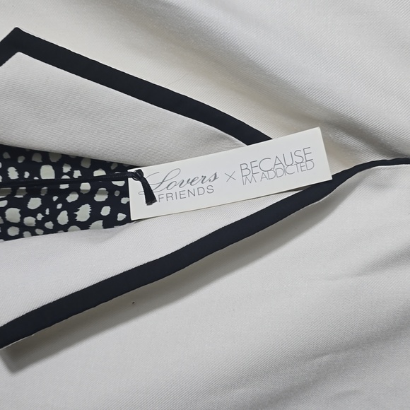 Lovers and friends x BECAUSE IM ADDICTED Addicted to Love Blazer in Cream - Picture 4 of 4